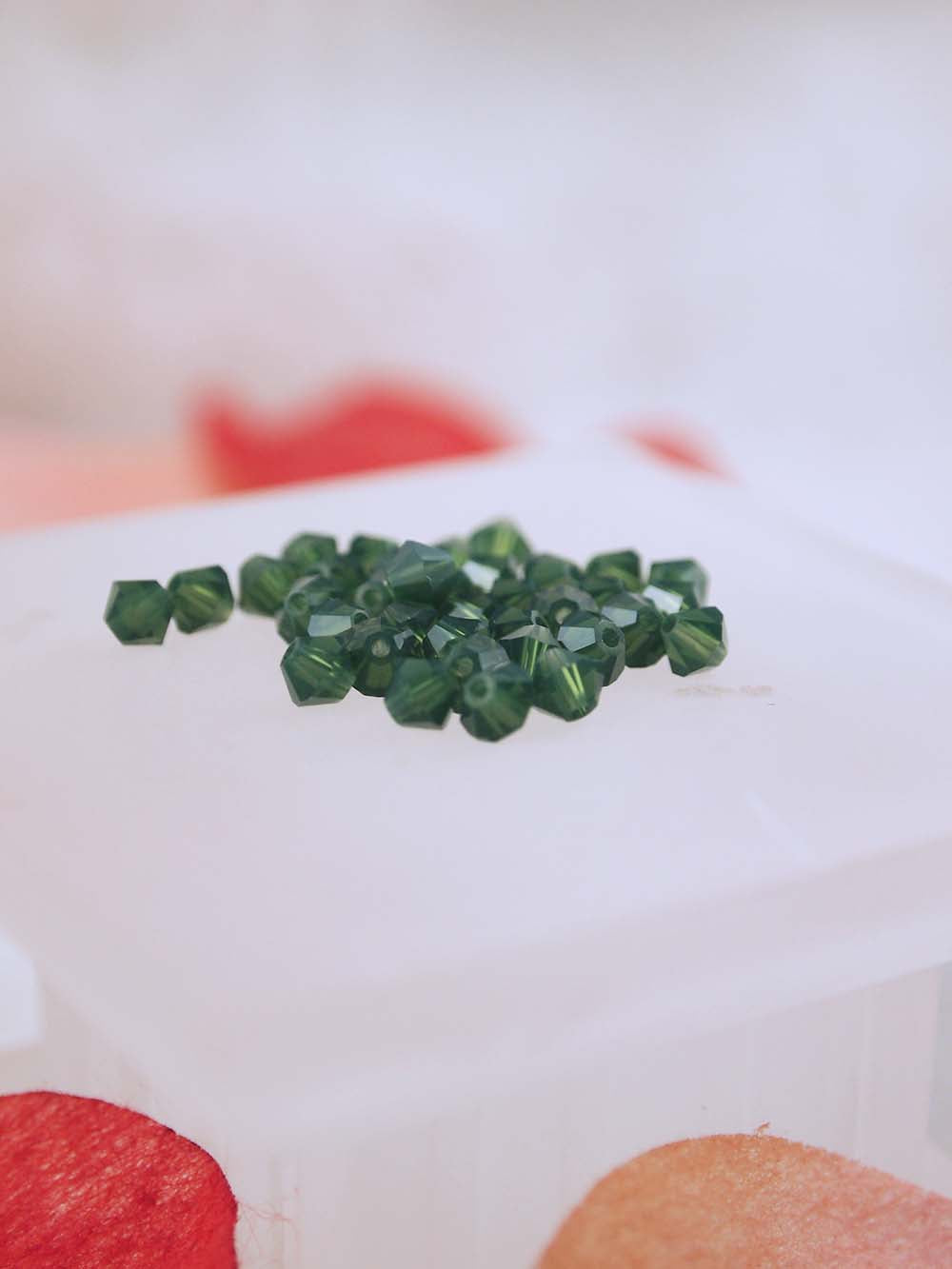 Swarovski Beads 5328 - 4mm - 36pc - Palace Green Opal
