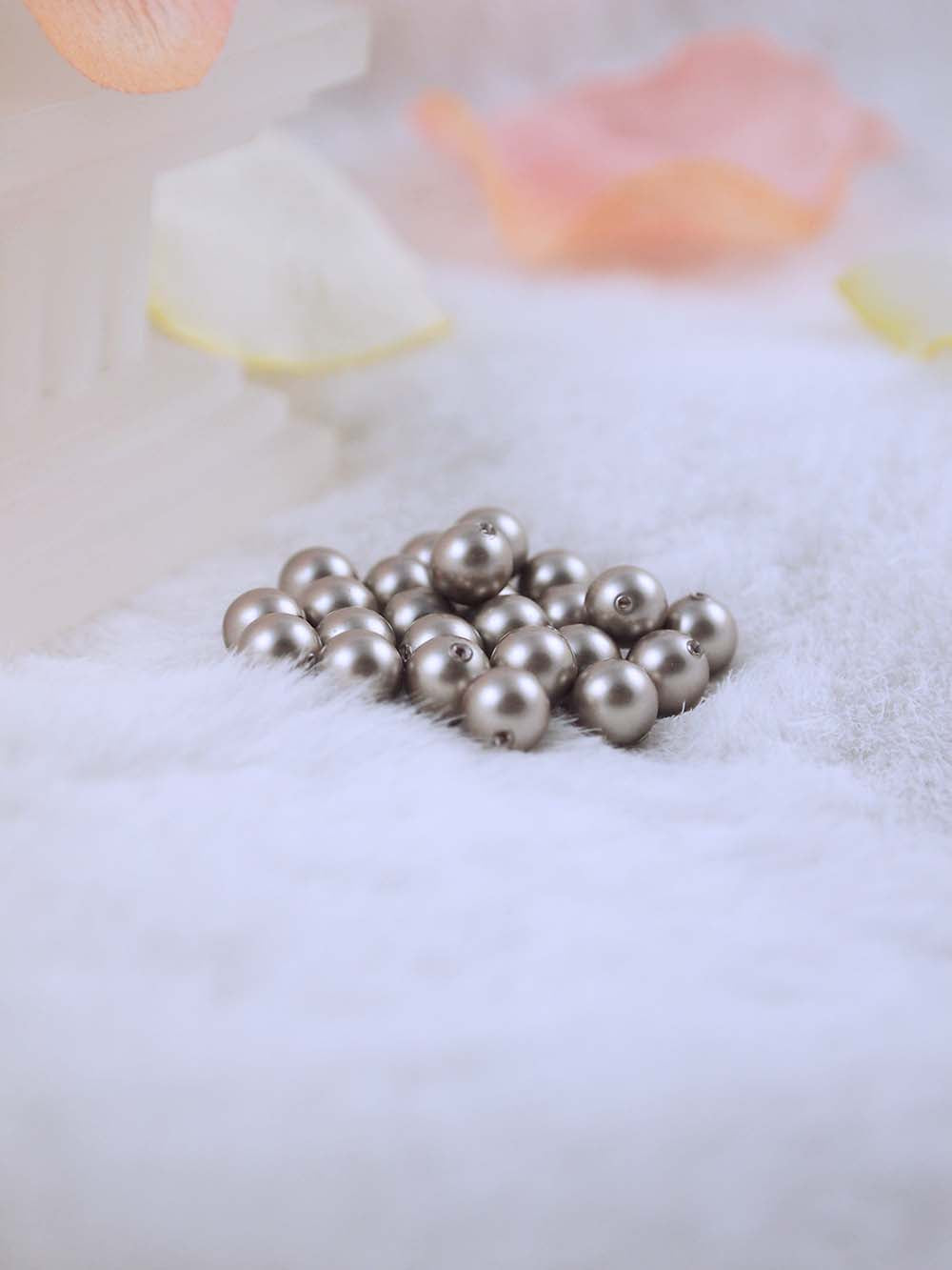 Swarovski Pearls 5810 6mm 24pc Crystal Platinum Pearl